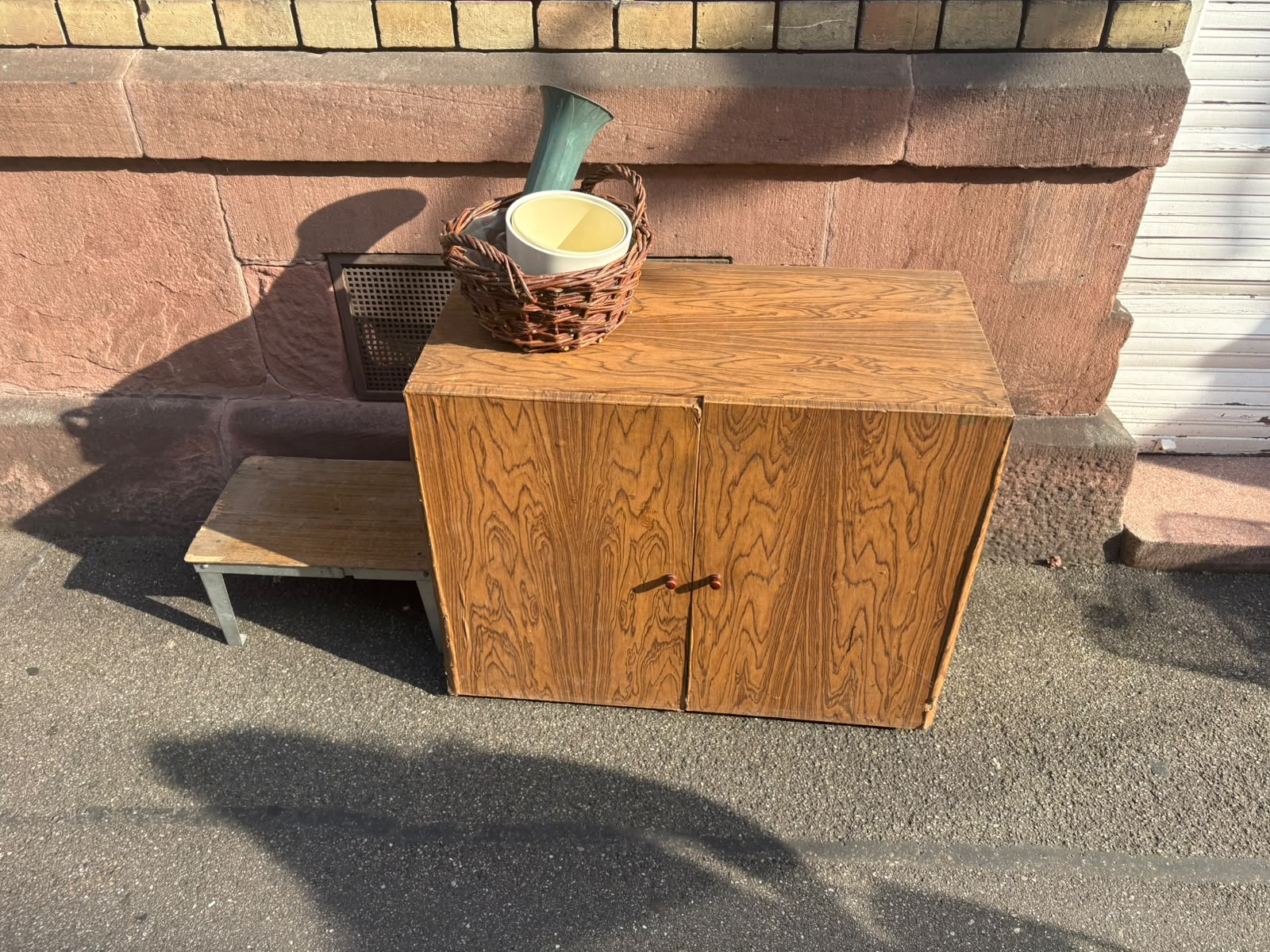 Our First Experience With Sperrmüll in Germany: Finding Hidden Treasures in Other People’s “Waste”
